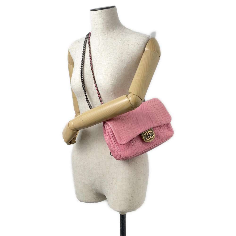 Chanel Python Shoulder Bag Pink - image 6